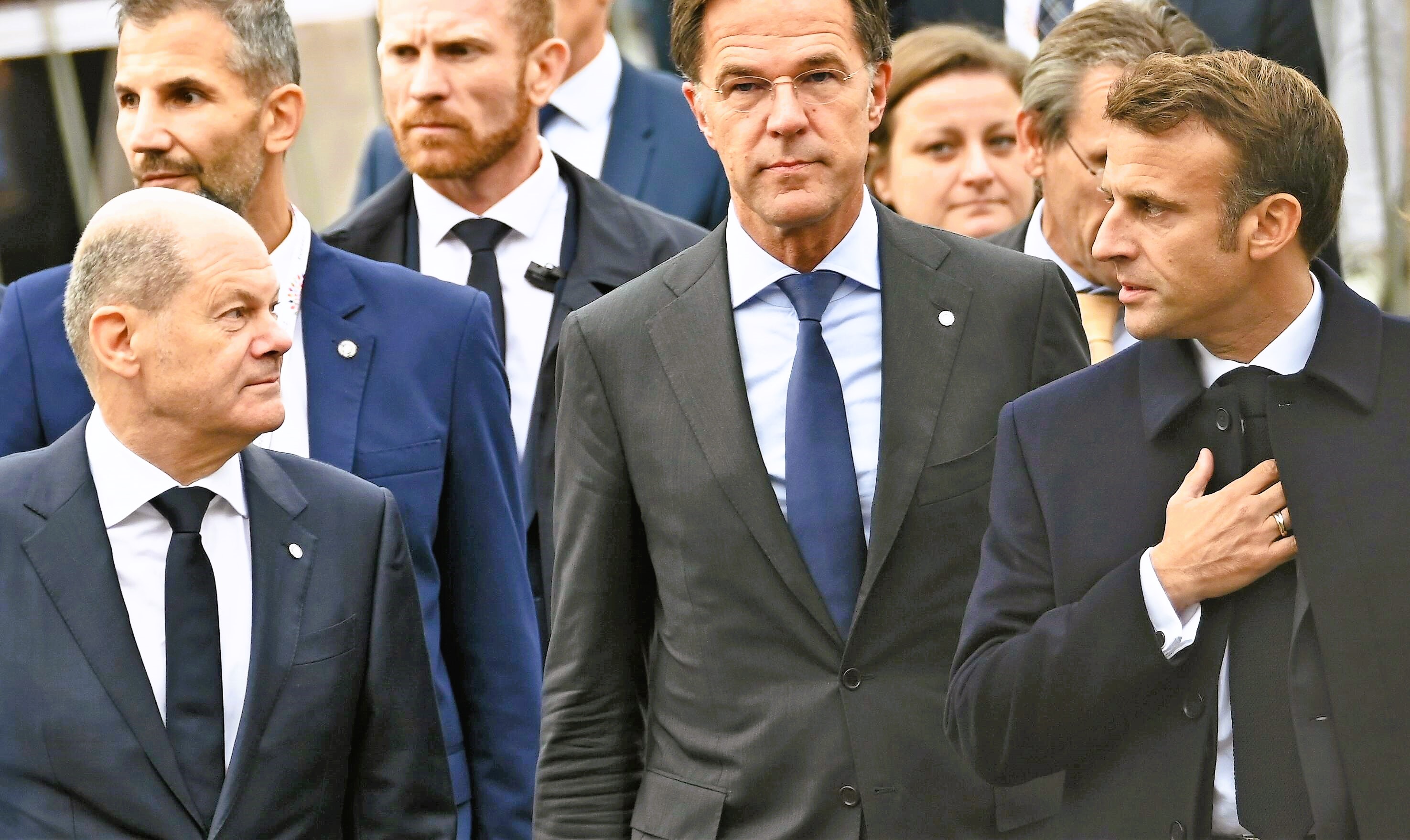 Macron wettert gegen Deutschland! Deutsch-Französische Beziehung auf einem Tiefpunkt!