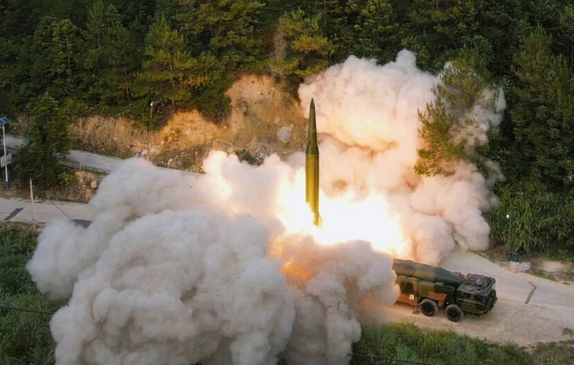 ++Eilmeldung++ Putin macht Atomraketen☢️ abschussbereit! Atomfähige Rakete über Kiew abgefangen!