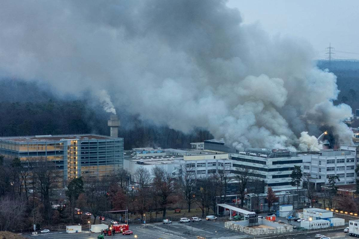 Major fire in research center: Fire department warns population