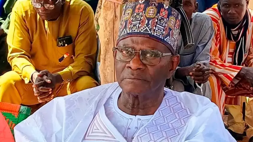 From Chief Physician to King: Former Chief Physician from Germany becomes King in Niger