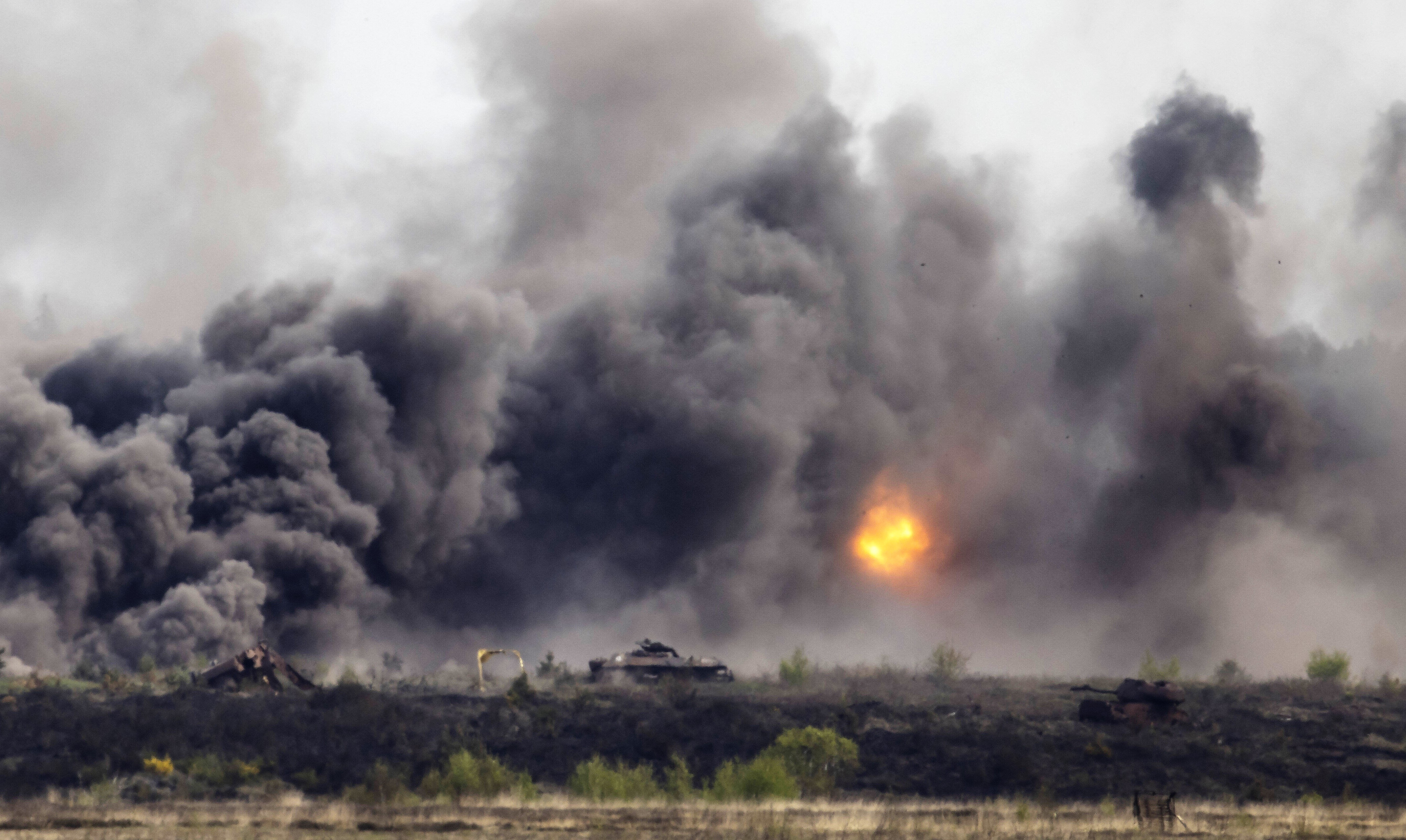 Putin tobt! 1000 russische Soldaten gefallen, 50 Artilleriegeschütze zerstört - dazu Panzer und Drohnen!