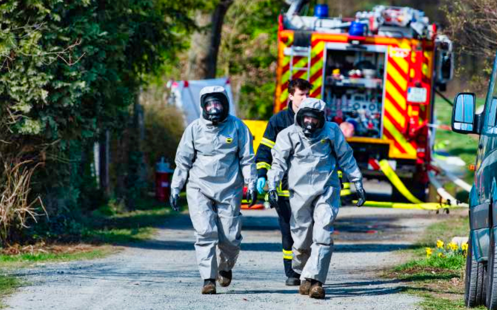 Horror nach Rückkehr aus dem Urlaub - Frau entdeckt eingemauerte Leiche in ihrer Wohnung!