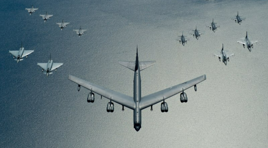 Eskalation! NATO übt den Einsatz von Atomwaffen - Manöver "Steadfast Noon" ist in vollem Gang