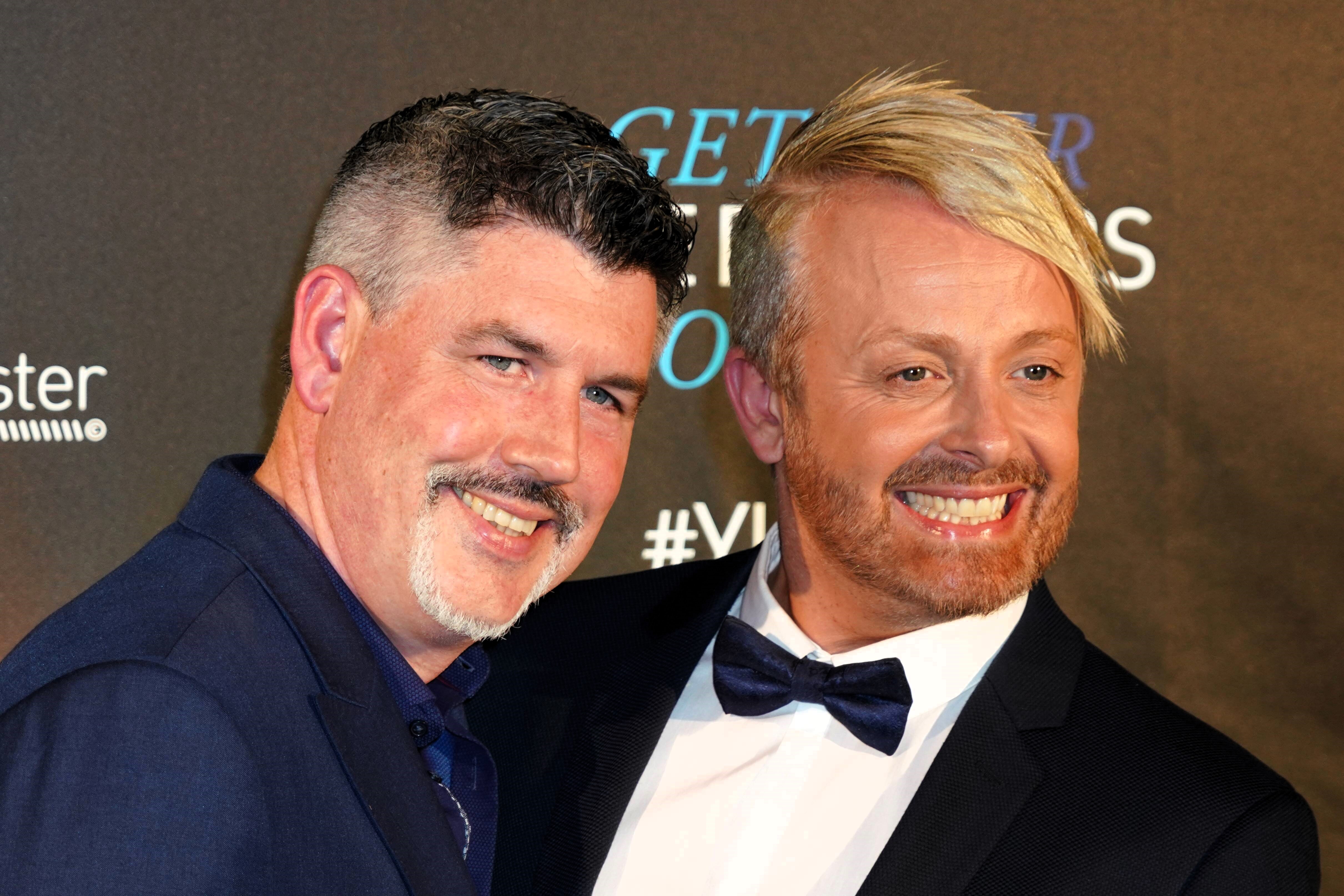 Trauer! Selbstmord-Drama! Sänger Ross Antony in trauriges Drama verstrickt