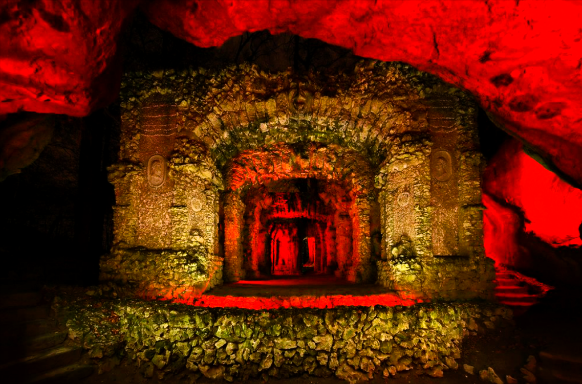 2026 Horrors Revealed: Nostradamus Predicts Cataclysmic Disasters, Wars, and a Shakeup in British Royalty!