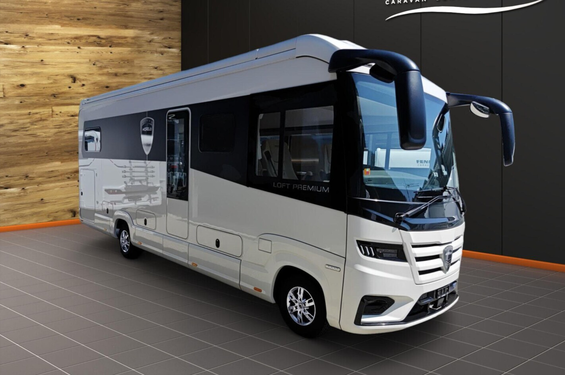 Dream Motorhome! Luxury in 7.81 meters: This liner completely redefines comfort